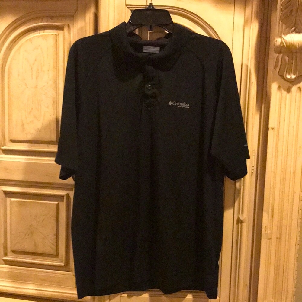 Columbia PFG dry fit. Size Large